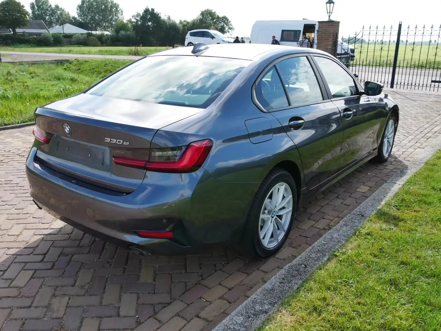 BMW 3 Serie thumbnail 3