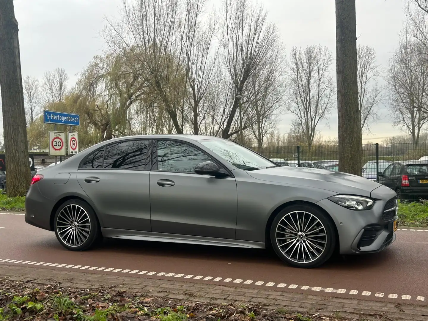 Mercedes-Benz C-Klasse afbeelding 1