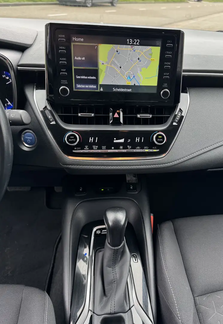 Toyota Corolla thumbnail 3